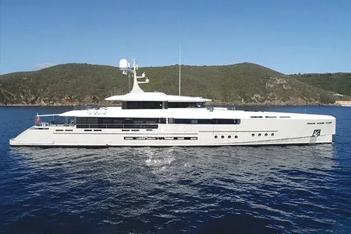 Yacht Endeavour 2, croisière privée à Cannes
