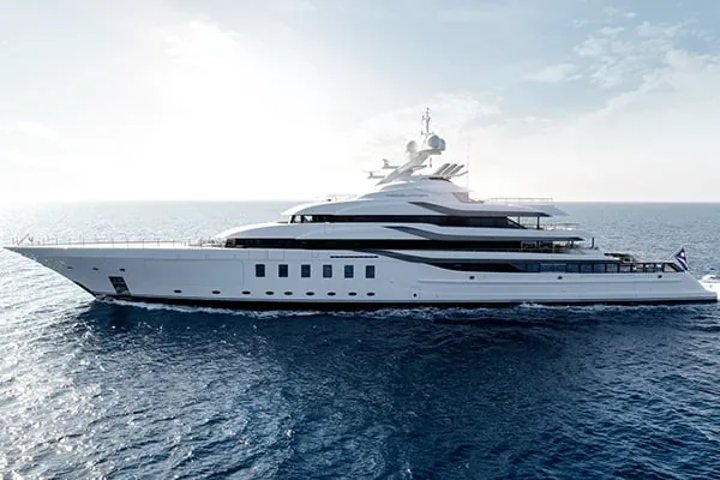 Yacht Madsummer, croisière privée à Cannes